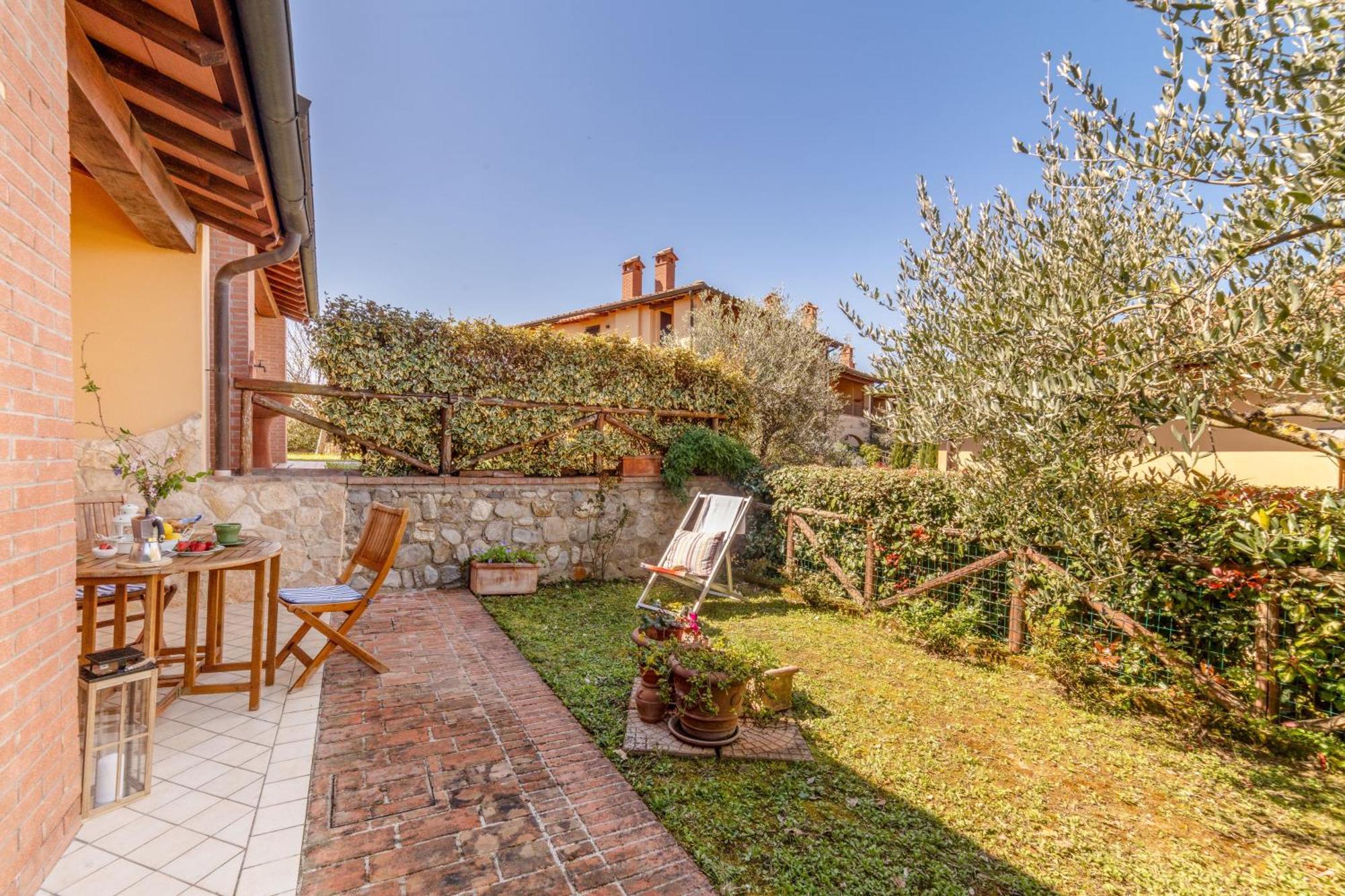 Noi 2 Vacanze - Il Nido Di Gina Contignano Exterior foto